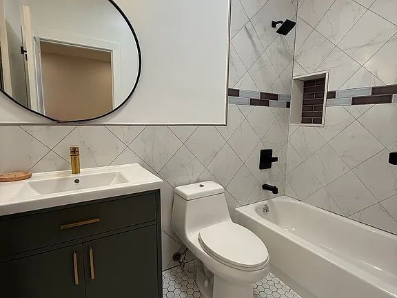 Photo - Fully Renovated 1-Bedroom in Cypress Hills with Split System Air Conditioning