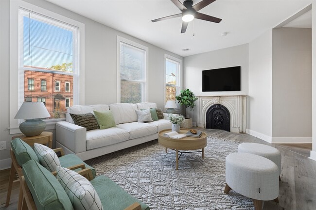 Building Photo - 324 Pacific Ave Unit 2