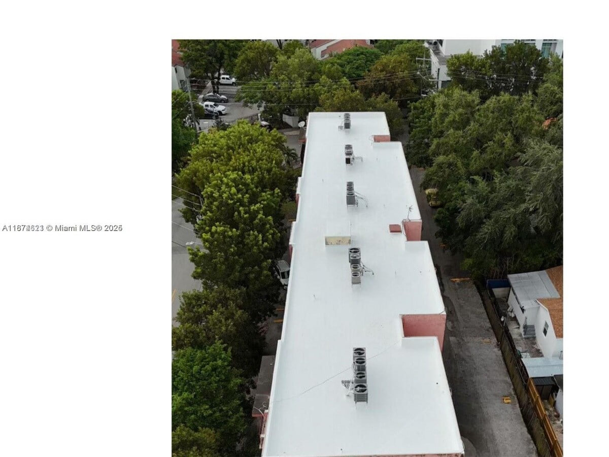 Photo - 1111 NW 19th Ave Unidad 201 Rental