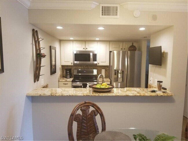 Photo - 2885 Palm Beach Blvd Unidad 207