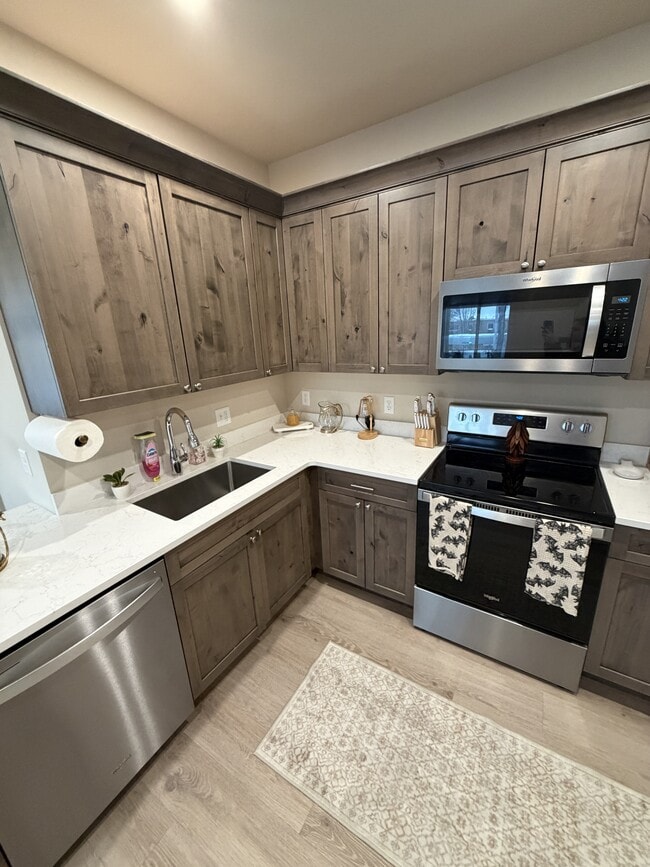 Photo - 4 Laurel Hill Dr