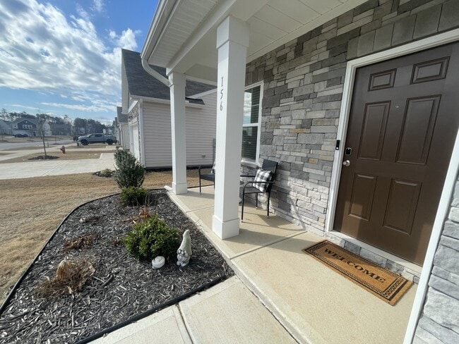 Photo - 156 Babbling Brk Dr