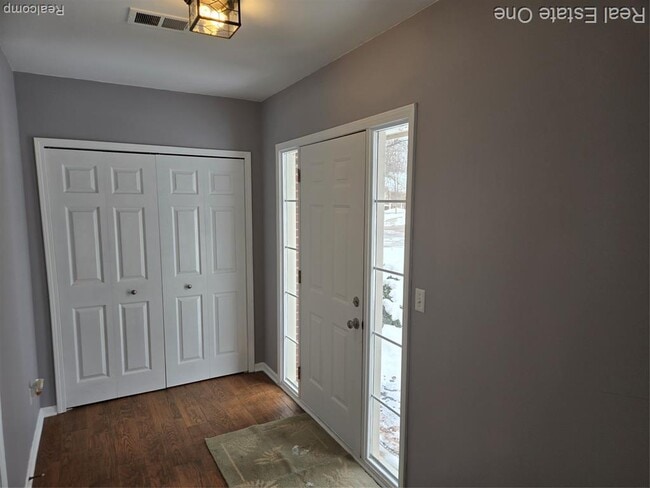 Photo - 1716 Deepwood Cir Unit 43