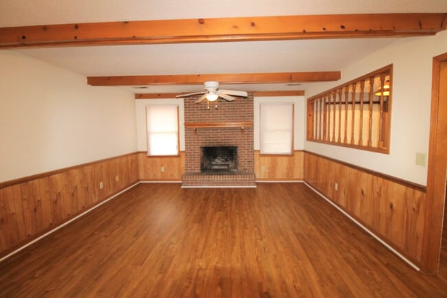Photo - 60 Crowndale Ct