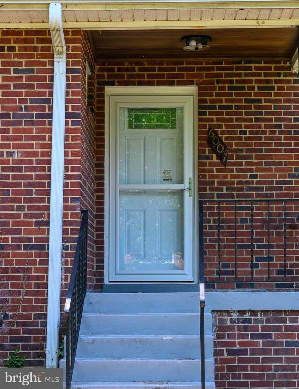 Building Photo - 6007 Bradley Ln