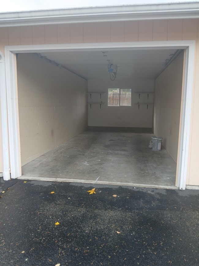 Photo - 7622 Chinook Ave