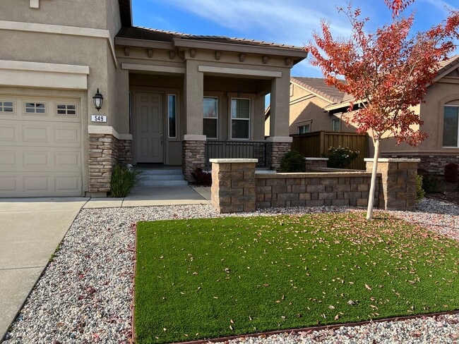 Photo - Desirable and Spacious 5-Bedroom Home in Empire Ranch!