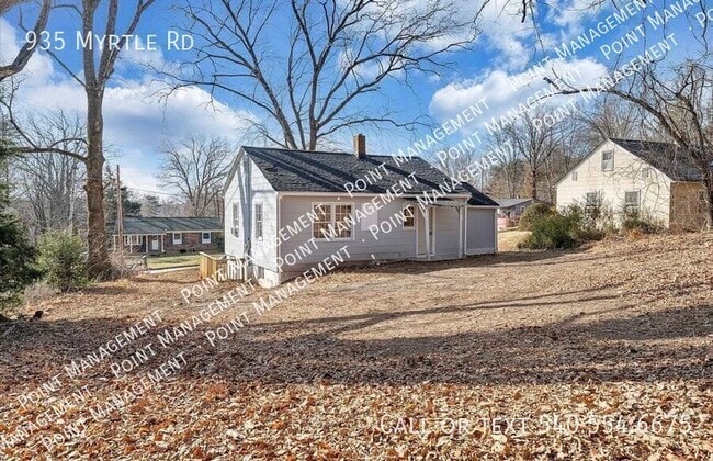 Photo - 935 Myrtle Rd