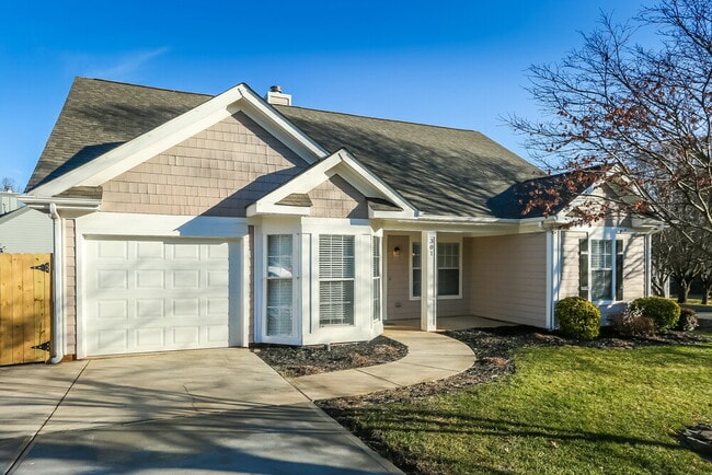 Photo - 301 Cedarcroft Dr