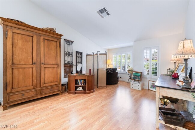 Photo - 8628 Highacre Dr