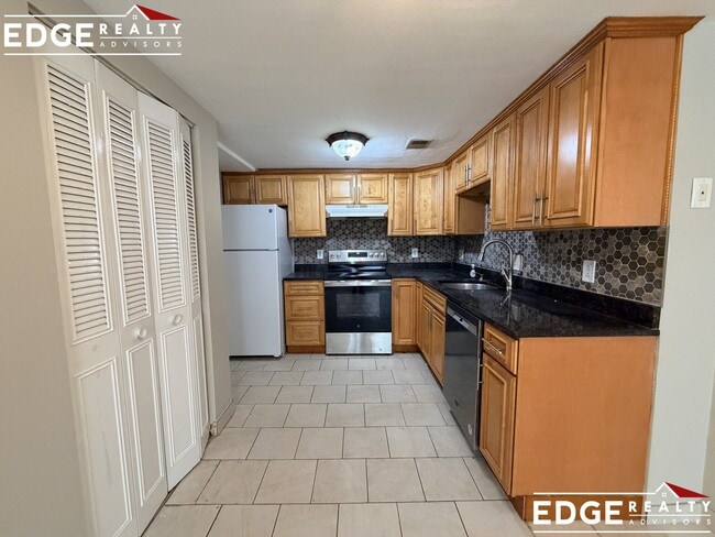 Photo - 361 Faneuil St Unit 3