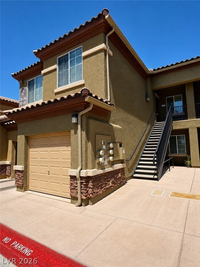 6868 Sky Pointe Dr Unit 2006