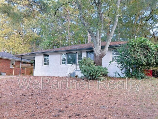 Photo - 2744 Fairlane Dr SE