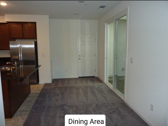 Photo - North Natomas 2 Story 4 Bed/2.5 Bath with ...