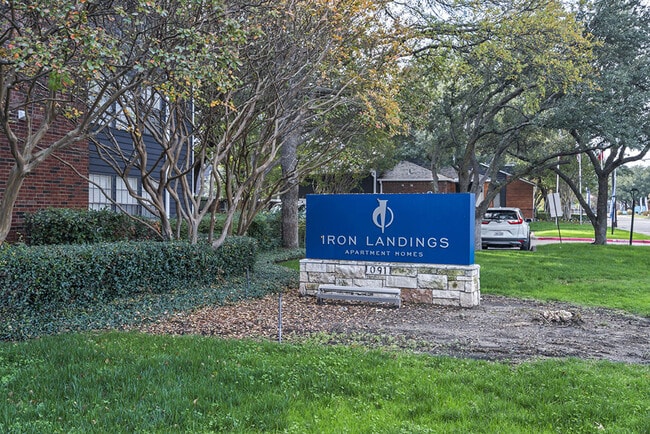 Building Photo - Iron Landings Rental