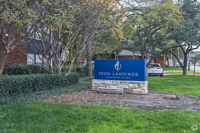 Building Photo - Iron Landings Rental
