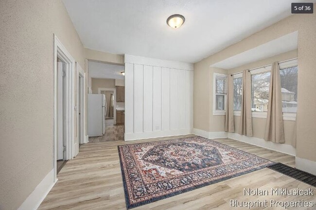 Photo - 700 Broadway Ave NW Unidad 1A