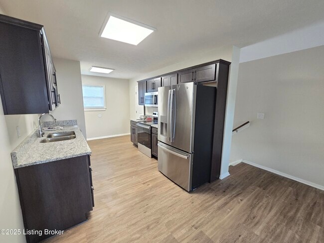Building Photo - 9124 Kenlock Dr Unit 4