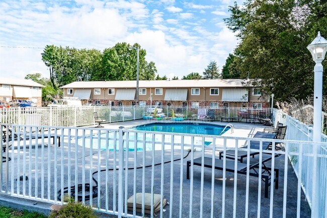 Photo - 153 Louella Dr