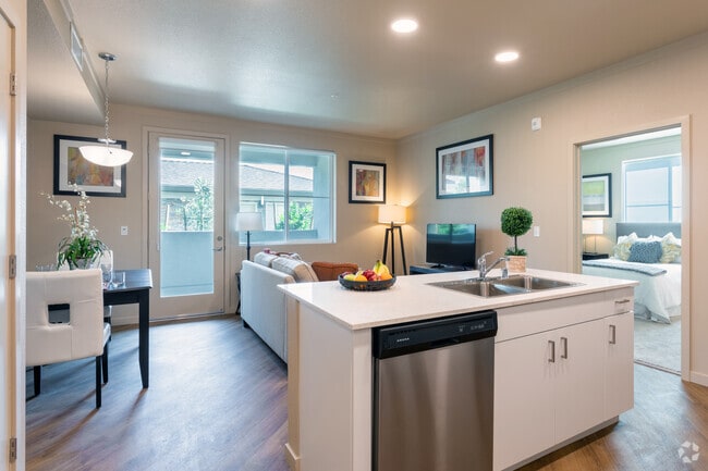 2BD, 2BA - Dining Area