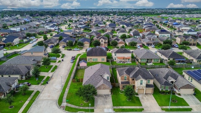 Photo - 20603 Flintoff Ln