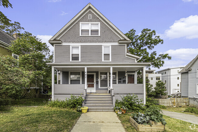 Building Photo - 407 N Ashley St Unit 2 Rental