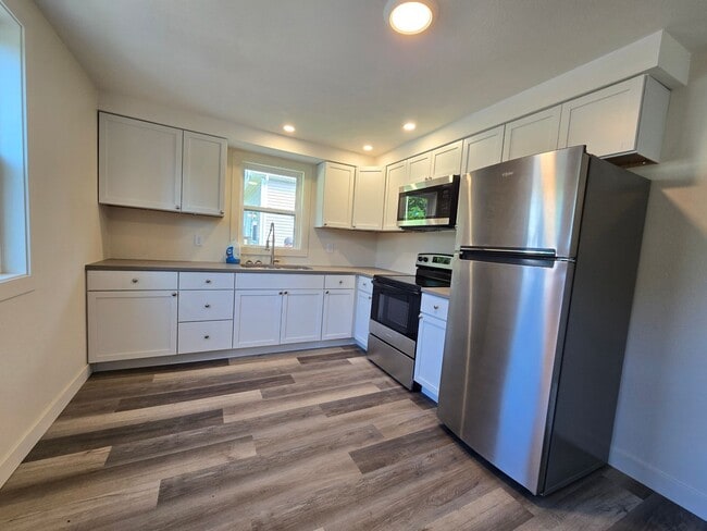 Photo - 126-128 SW 4th Unit 128 SW 4th St