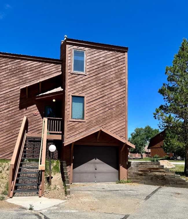 Photo - 259 County Rd