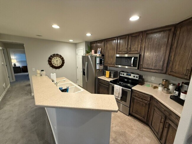 Photo - Beautiful 2 bed 2 bath Townhome in Meridian! Unit A