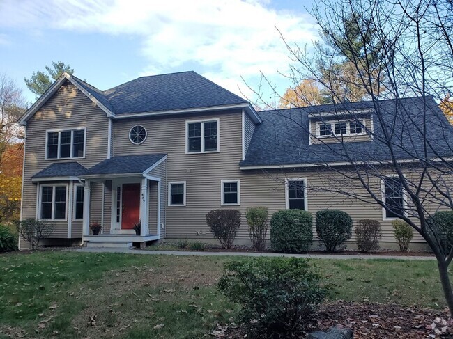 Building Photo - Fantastic Boylston Colonial Rental