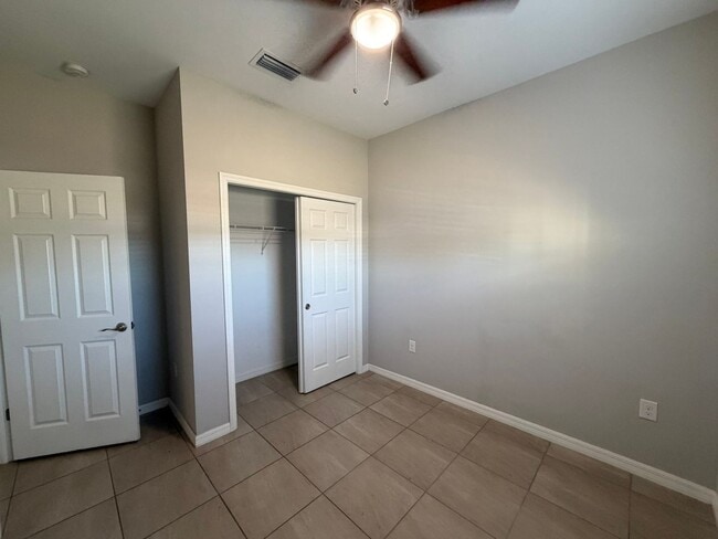 Photo - 523 NE 24th Ave