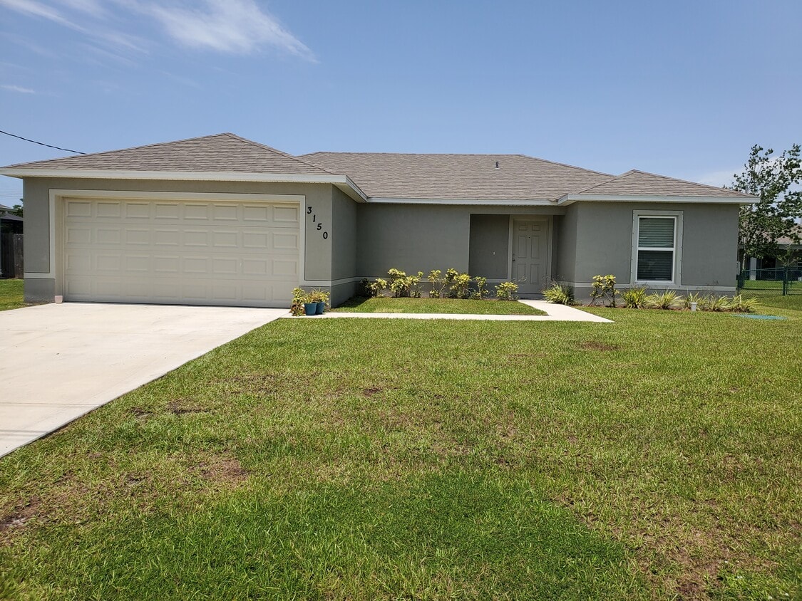 Photo - 3150 SW Centamino St (Port St Lucie, FL)