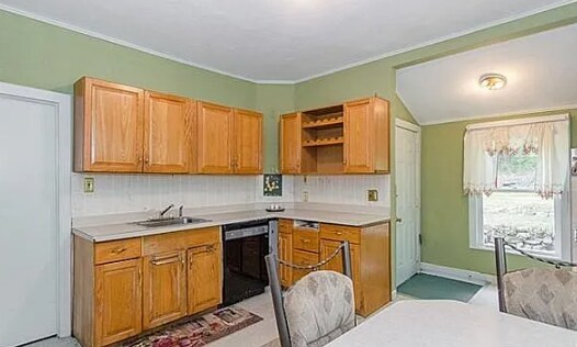 Photo - 183 Weston St