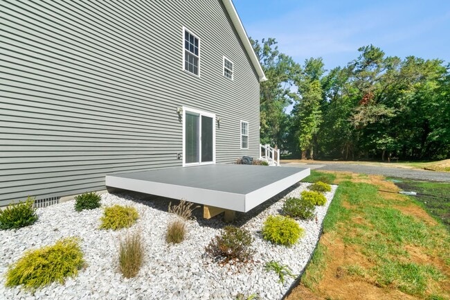 Photo - 680 Chestnut Springs Ln