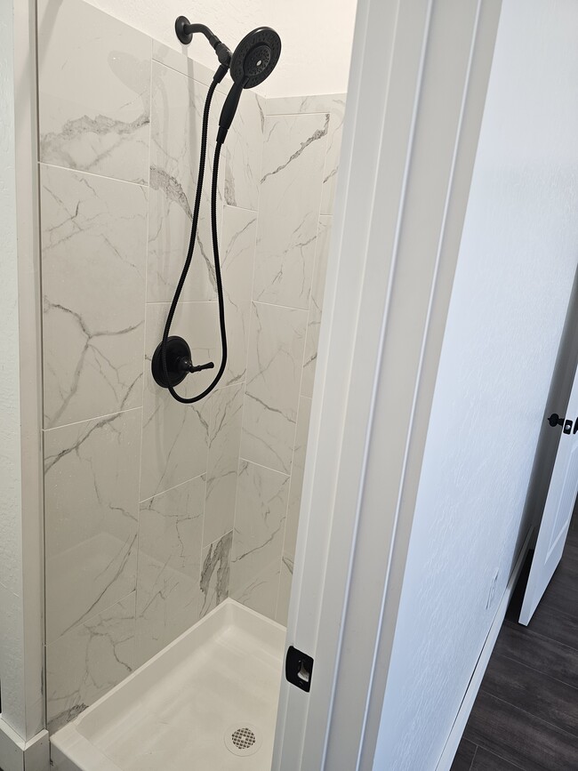 Photo - 1551 Paper Mill Rd Unidad 3