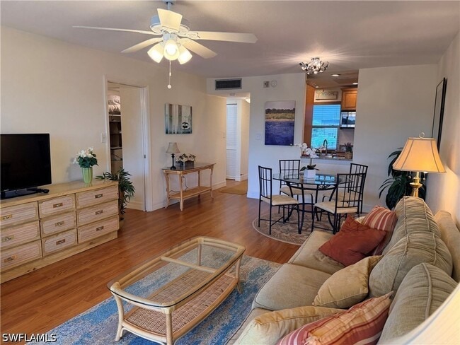 Building Photo - 1700 Pine Valley Dr Unit 314