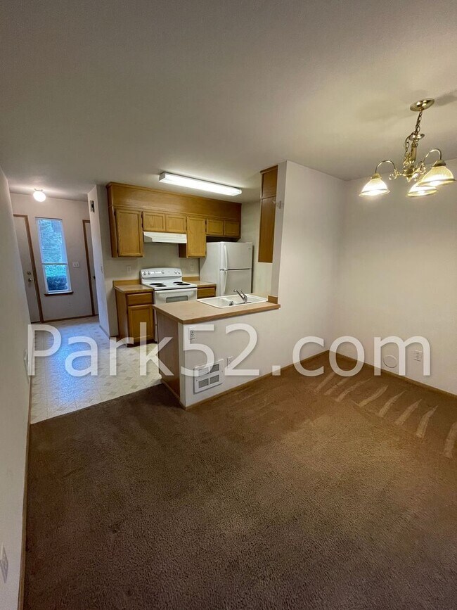 Photo - 2 Bedroom University Place Townhome Unit 3222