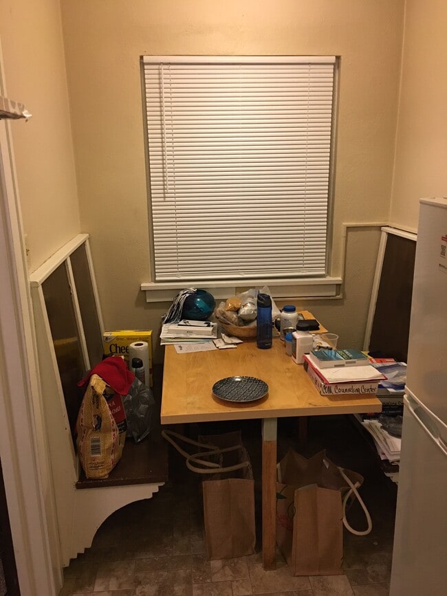 Photo - 741 Melrose Ave Unit apt. # 9