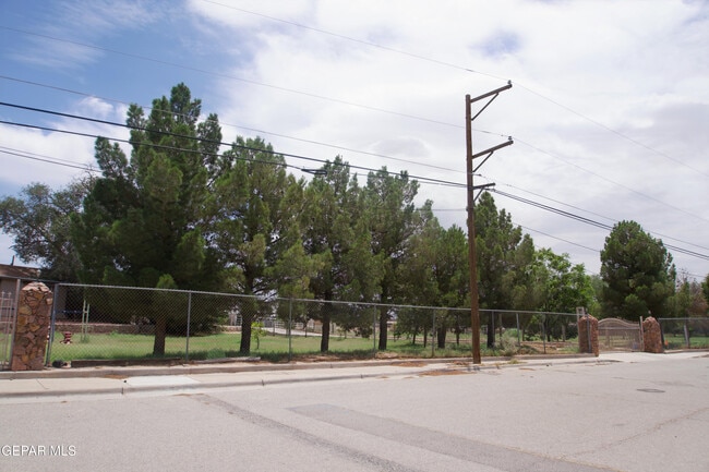 Photo - 9401 Pavo Ln