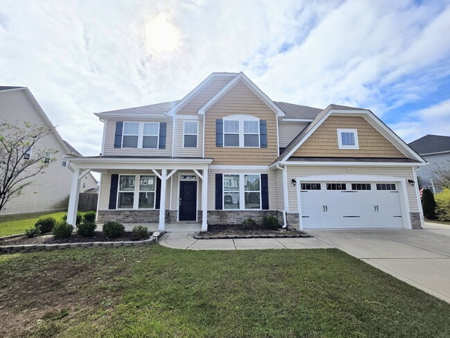 Building Photo - Beautiful Wilmington Floor Plan In Wedgefi...