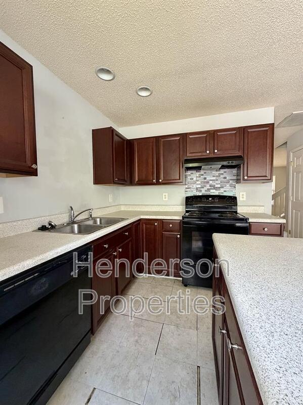 Photo - 17121 Greenlawn Hills Ct