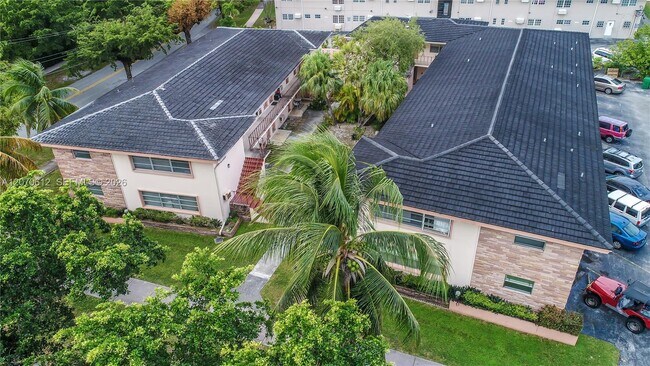 Photo - 1250 S Alhambra Cir Unidad 18