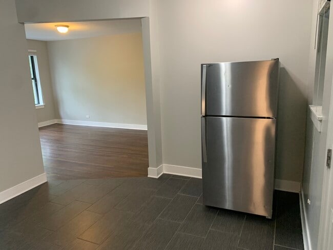 Photo - 5513 S Everett Ave Unit 2W