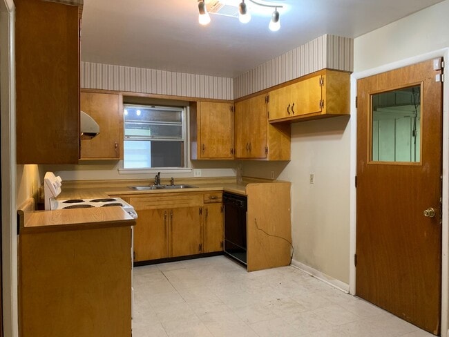 Photo - 4511 Greenway Dr