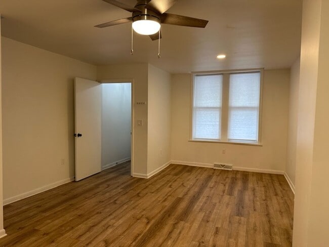 Photo - 137 Hoerner St