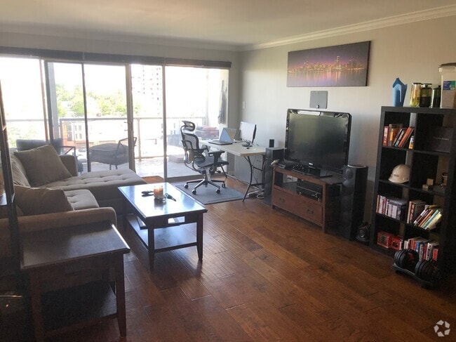 Building Photo - 888 Logan St Unit 9F Rental