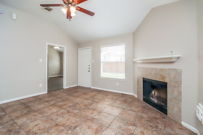 Photo - 21506 Lovis Way