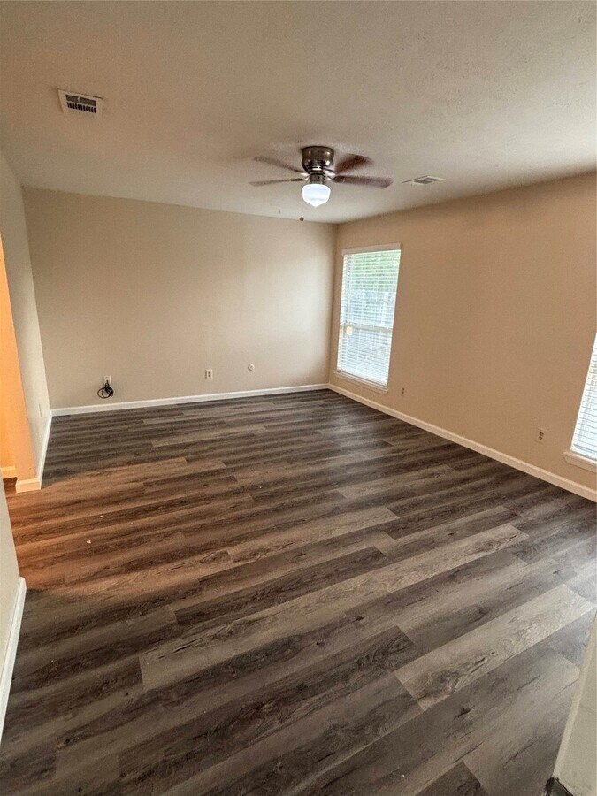 Photo - 9606 Benthos Dr