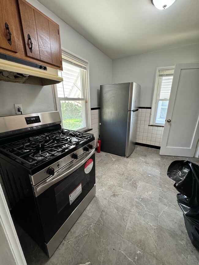 Photo - 2434 Akins Dr