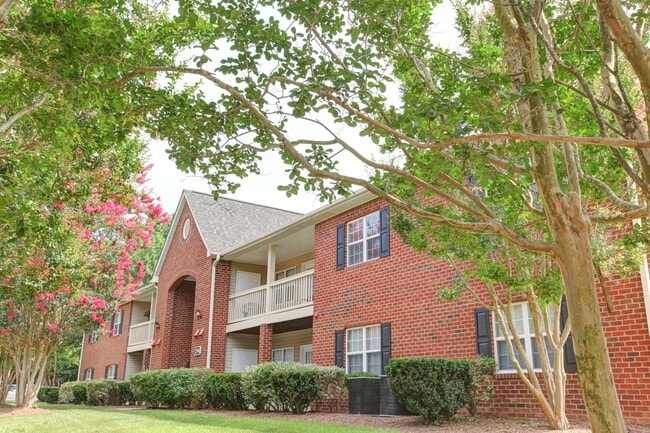 Exterior View of Brookefield Apartment Homes in Raleigh, NC - Brookefield Apartments